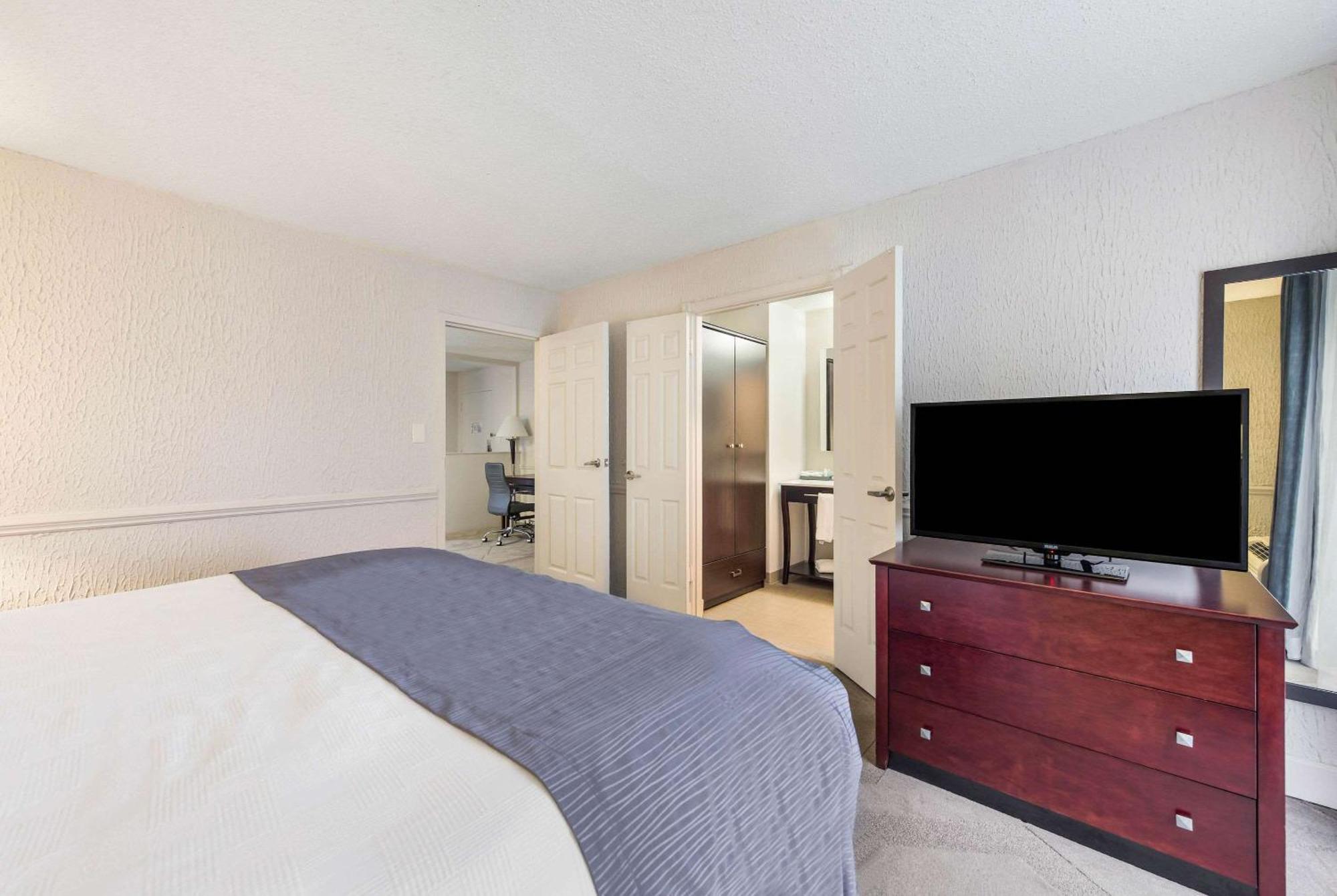The Blu Hotel Blue Ash Cincinnati, Ascend Hotel Collection Eksteriør bilde